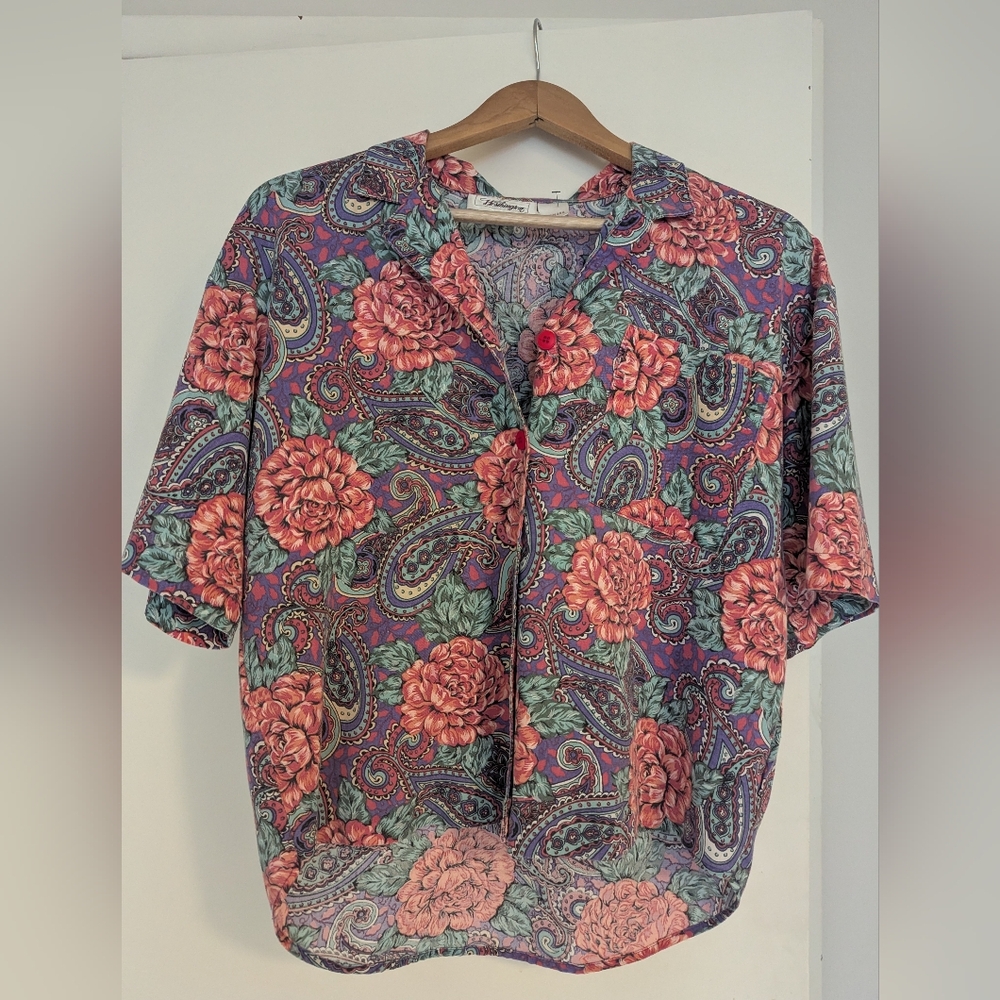 Pastel Paisley Wallpaper Patterned Short Sleeve Button Down